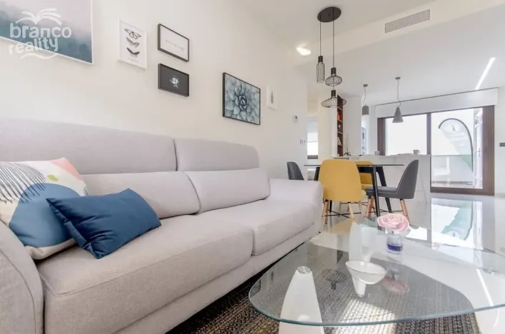 Prodej rodinného domu, Torrevieja, Alicante, Španělsko, 63 m2