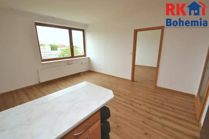 Pronájem bytu 2+kk, Praha - Nusle, Mojmírova, 45 m2