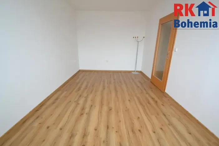Pronájem bytu 2+kk, Praha - Nusle, Mojmírova, 45 m2