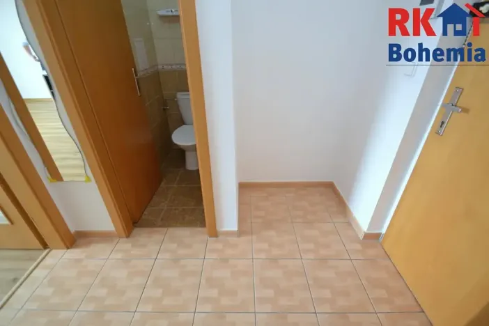 Pronájem bytu 2+kk, Praha - Nusle, Mojmírova, 45 m2