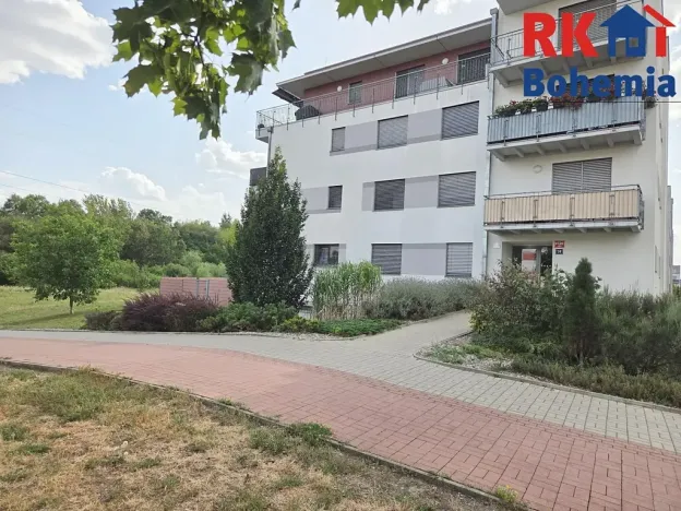 Pronájem bytu 2+kk, Praha - Háje, Loosova, 54 m2