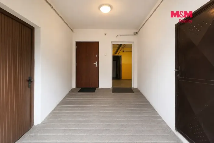 Prodej bytu 1+1, Karlovy Vary - Drahovice, Gagarinova, 37 m2