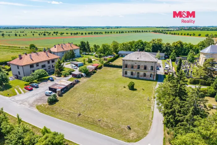 Prodej pozemku pro bydlení, Dvory - Veleliby, 618 m2