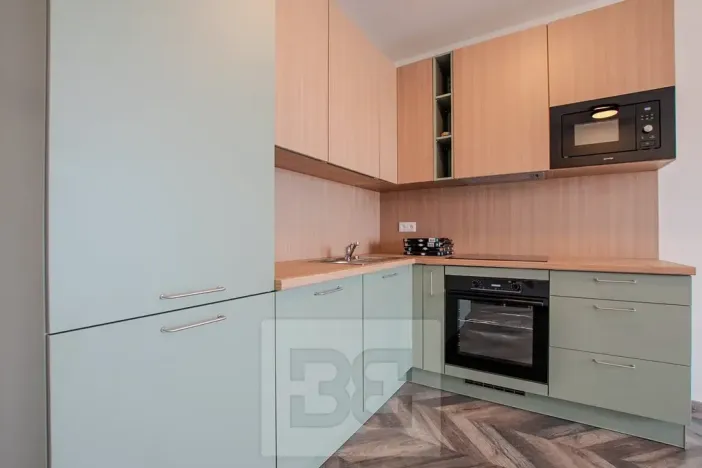 Pronájem bytu 2+kk, Praha - Vysočany, Střídavá, 56 m2