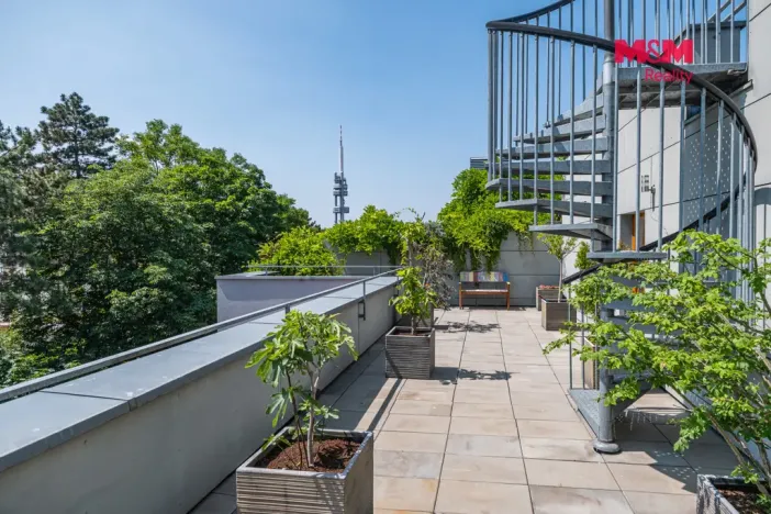 Prodej bytu 5+kk, Praha, Jeseniova, 189 m2