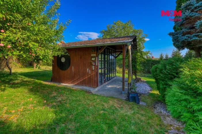 Prodej rodinného domu, Loučim, 300 m2