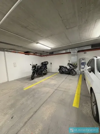 Pronájem garážového stání, Brno, Špitálka, 13 m2