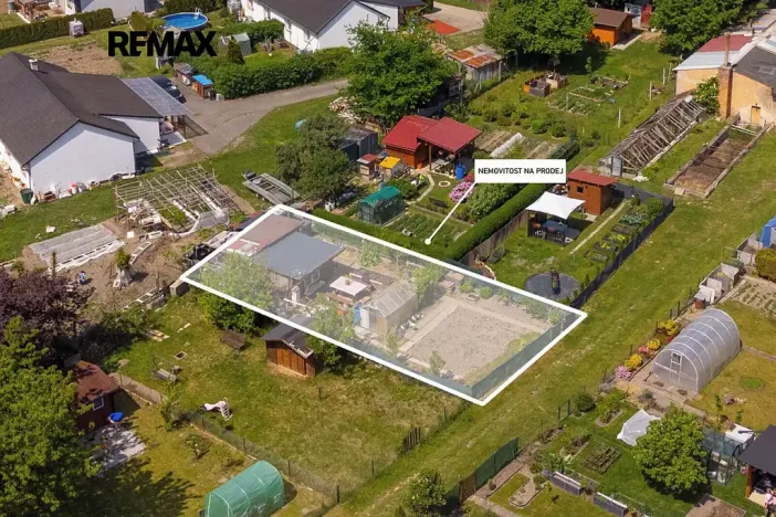 Prodej zahrady, Rybitví, 260 m2
