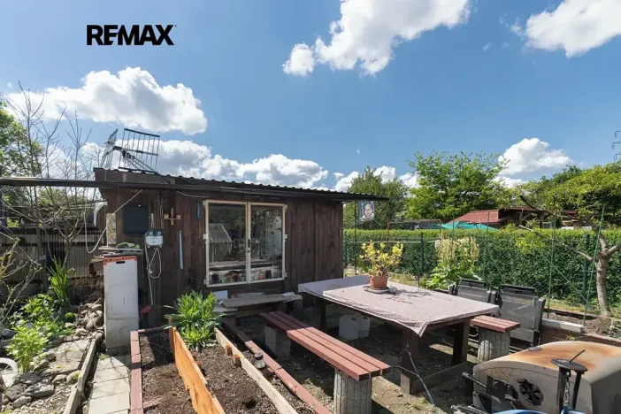Prodej zahrady, Rybitví, 260 m2