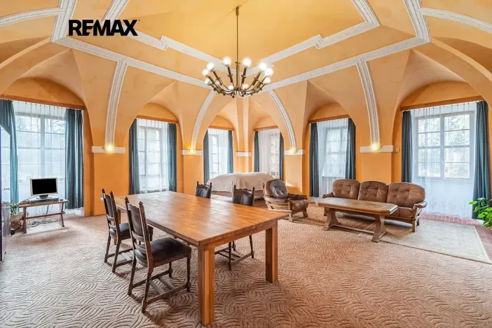 Prodej domu, Ježovy, 700 m2