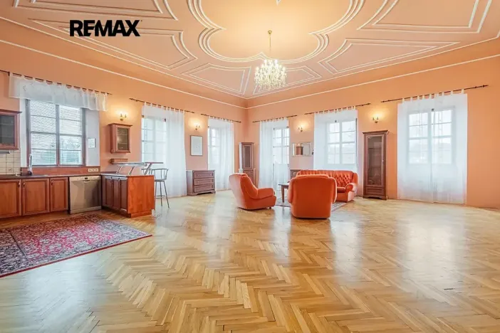 Prodej domu, Ježovy, 700 m2