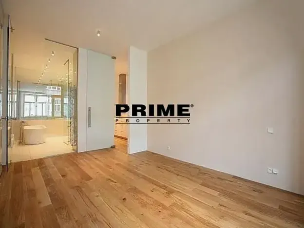 Pronájem bytu 3+kk, Praha - Vinohrady, Laubova, 109 m2