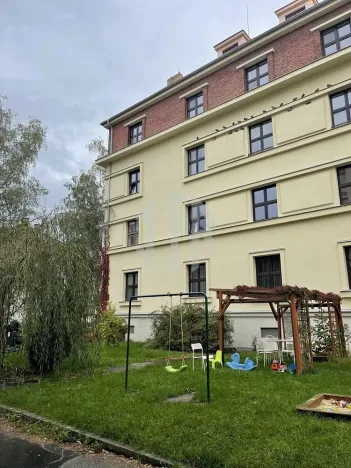 Pronájem bytu 2+kk, České Budějovice - České Budějovice 3, Nerudova, 88 m2