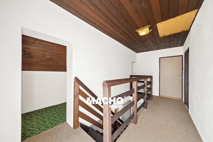 Prodej chaty, Mníšek pod Brdy, U Lípy, 118 m2