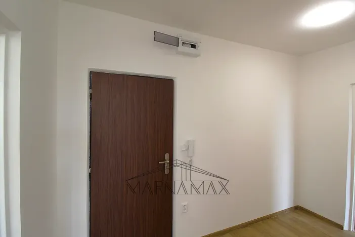 Prodej bytu 2+1, Chomutov, Holešická, 62 m2