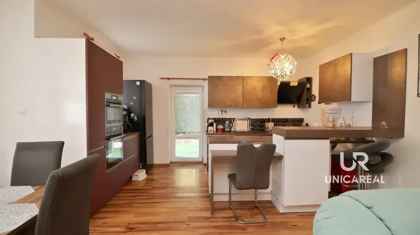 Prodej rodinného domu, Božice, 233 m2