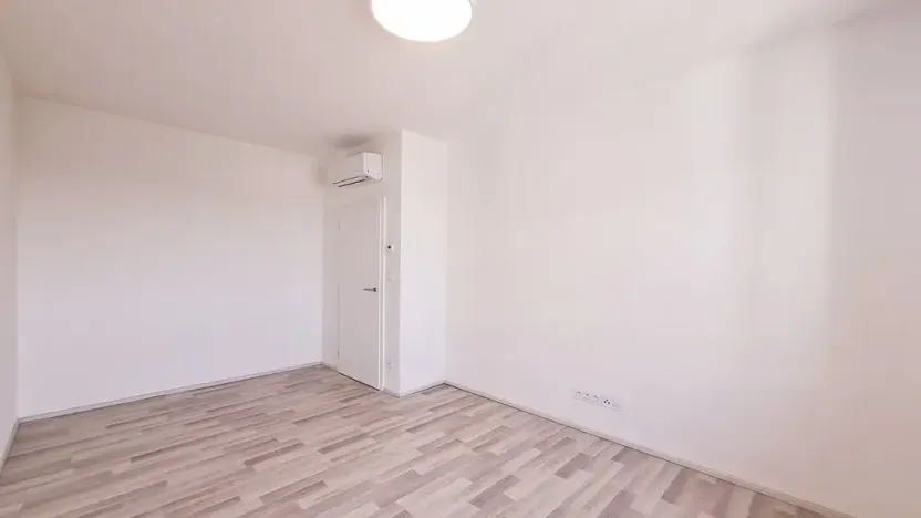 Pronájem bytu 2+kk, Brno, Kumpoštova, 56 m2