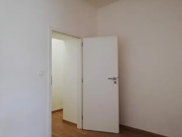 Pronájem bytu 2+1, Praha - Bubeneč, U zeměpisného ústavu, 45 m2