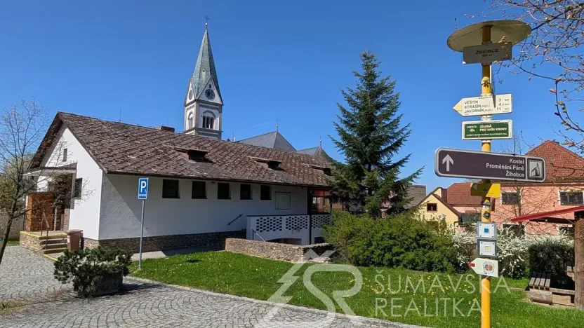 Prodej obchodního prostoru, Žihobce, 330 m2
