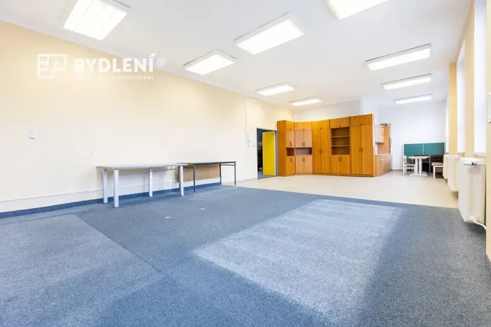 Pronájem kanceláře, Teplice, Modlanská, 153 m2