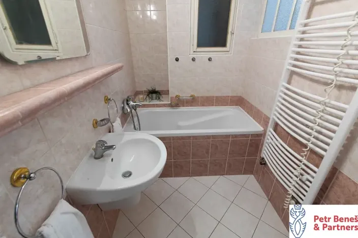 Pronájem bytu 3+1, Rakovník, Husovo náměstí, 95 m2