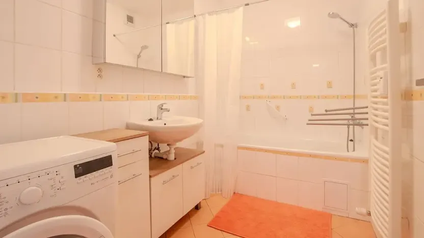 Pronájem bytu 2+kk, Poděbrady, Kozinova, 56 m2