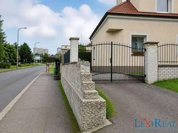 Prodej vícegeneračního domu, Praha - Modřany, Povodňová, 160 m2
