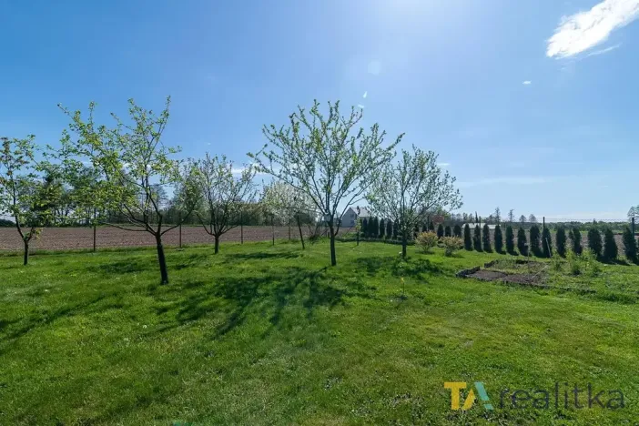 Prodej zahrady, Dolní Lutyně, Mezi Cestami, 2200 m2