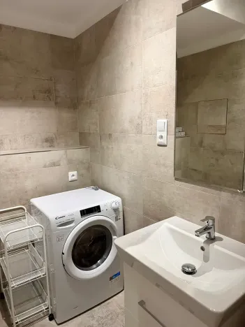 Pronájem bytu 1+kk, Praha - Vysočany, Gerstelova, 35 m2