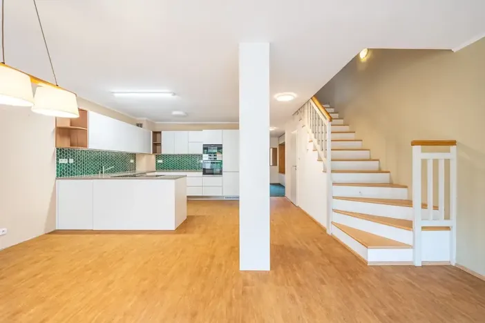Prodej rodinného domu, Praha - Dubeč, K hádku, 180 m2