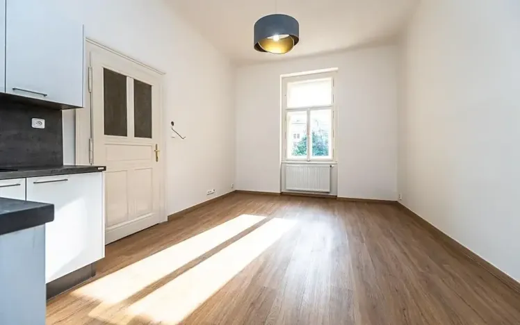 Pronájem bytu 2+kk, Praha - Nové Město, Lípová, 58 m2