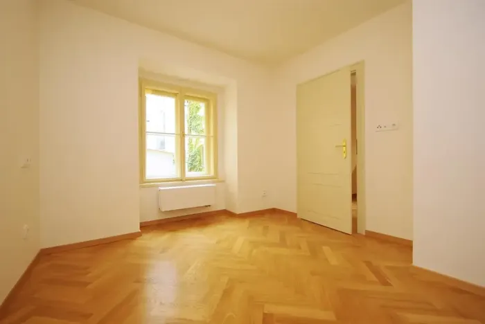 Pronájem bytu 2+kk, Praha - Staré Město, Kozí, 38 m2