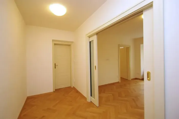 Pronájem bytu 2+kk, Praha - Staré Město, Kozí, 38 m2