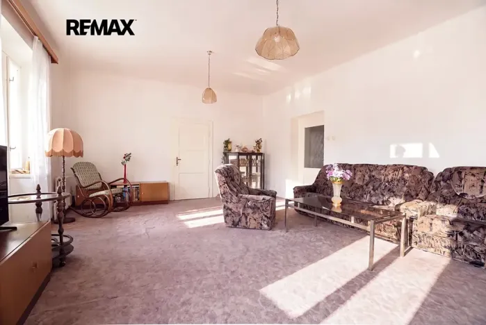 Prodej vícegeneračního domu, Praha - Vokovice, Půlkruhová, 385 m2