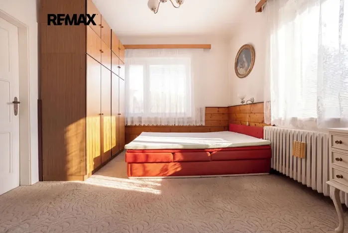 Prodej vícegeneračního domu, Praha - Vokovice, Půlkruhová, 385 m2