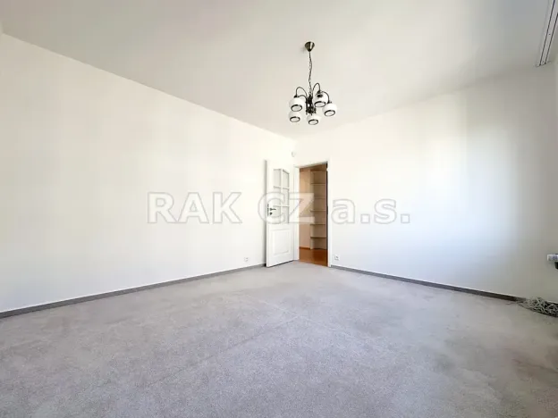 Pronájem bytu 3+kk, Praha - Prosek, Libočanská, 90 m2