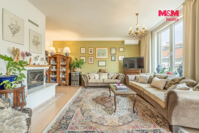 Prodej atypického bytu, Praha, Nuselská, 171 m2