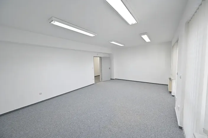 Pronájem kanceláře, Praha - Prosek, Litvínovská, 31 m2