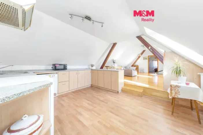 Prodej rodinného domu, Ochoz u Tišnova, 237 m2