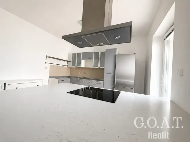 Prodej bytu 2+kk, Praha - Újezd nad Lesy, Oplanská, 56 m2