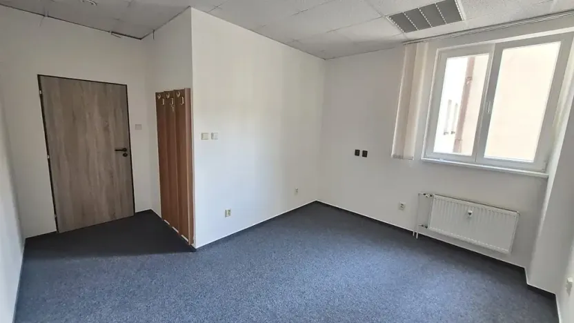 Pronájem kanceláře, Praha - Nové Město, Politických vězňů, 153 m2