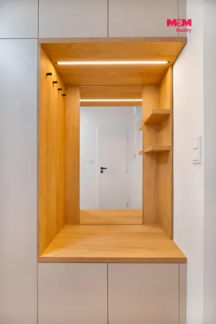 Prodej bytu 2+1, Ostrava - Poruba, Vietnamská, 54 m2