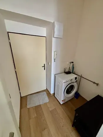 Pronájem bytu 2+1, Praha, U plynárny, 60 m2