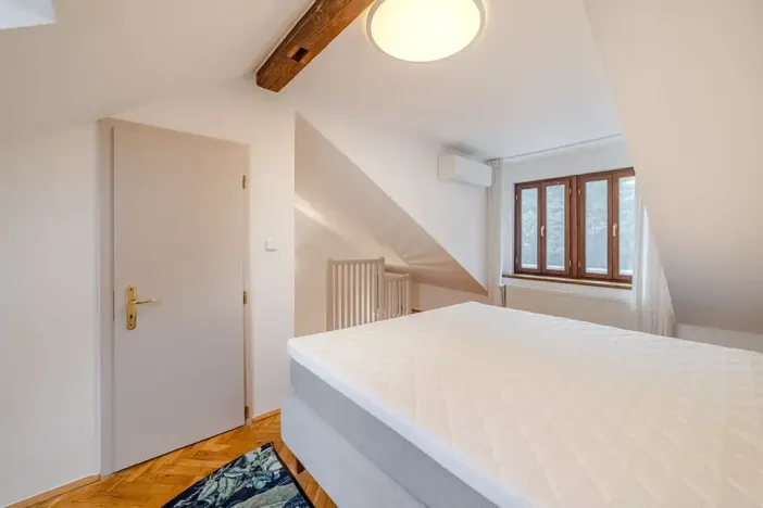 Prodej bytu 3+kk, Praha - Karlín, Pernerova, 100 m2
