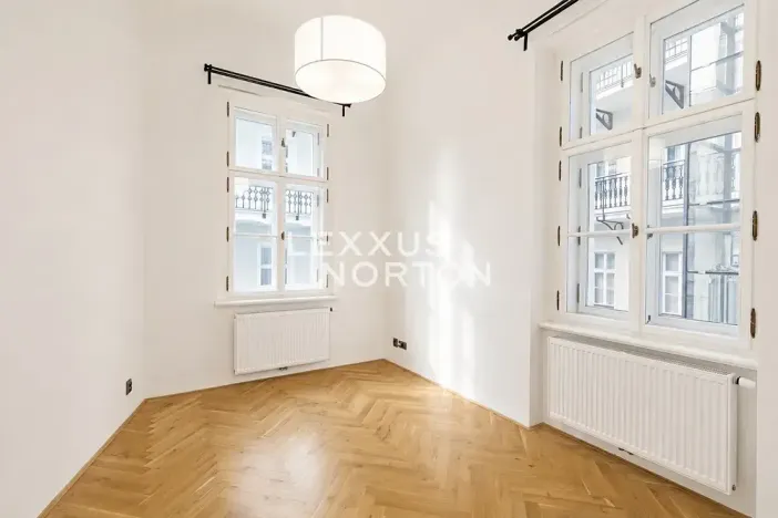Pronájem bytu 2+kk, Praha - Nové Město, Na Poříčí, 60 m2
