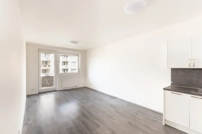 Pronájem bytu 2+kk, Praha - Střížkov, Zakšínská, 54 m2