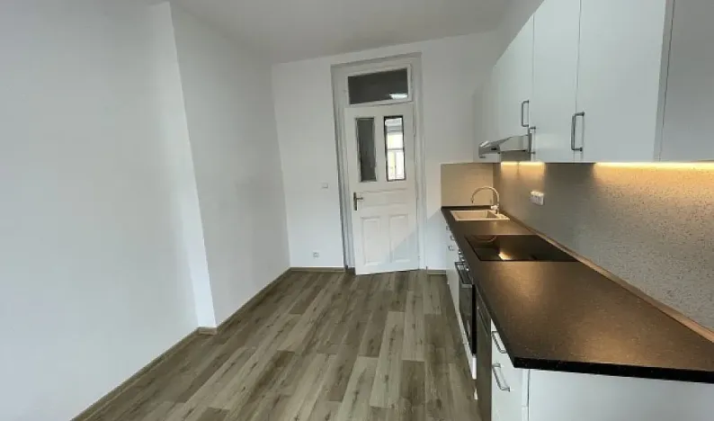 Pronájem bytu 2+1, Praha, Bořivojova, 72 m2