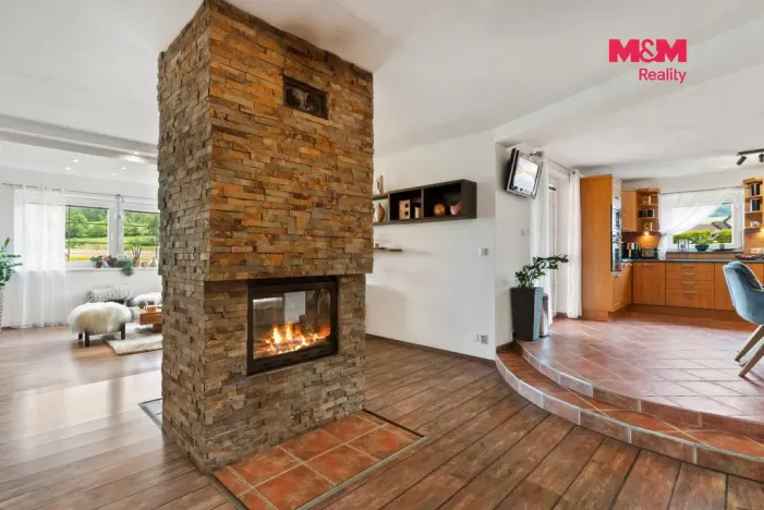 Prodej rodinného domu, Chuchelna, 290 m2