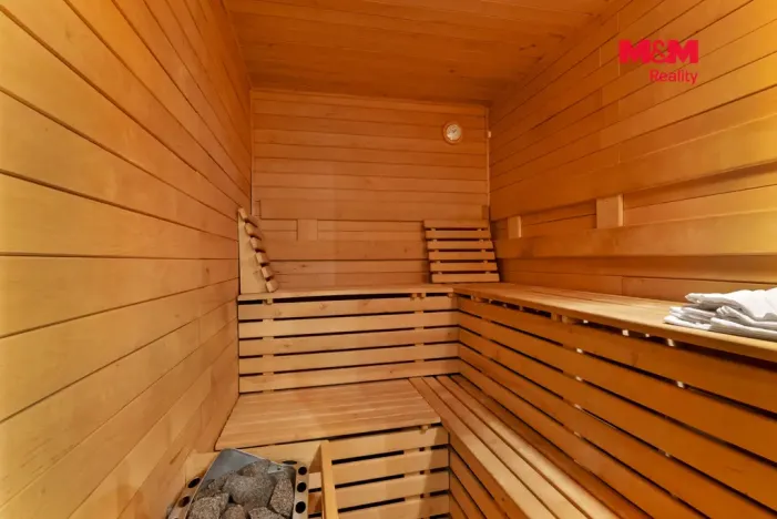 Prodej rodinného domu, Chuchelna, 290 m2