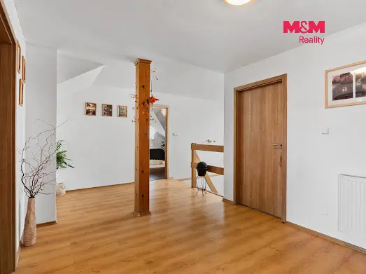 Prodej rodinného domu, Chuchelna, 290 m2